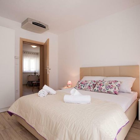 Apartments Mia 4&5 Baska Voda Bagian luar foto